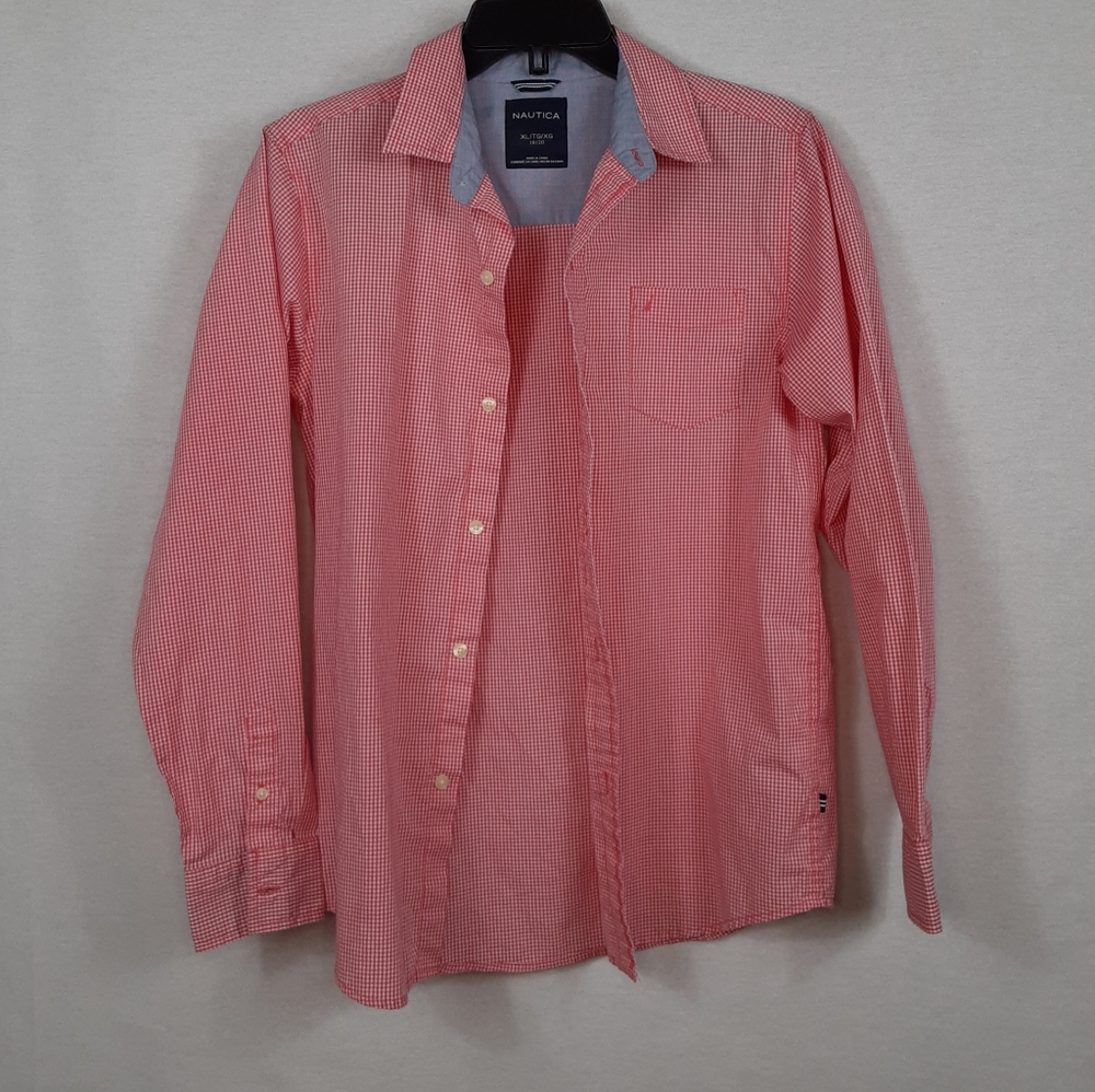 Nautica mens button down shirt  XL